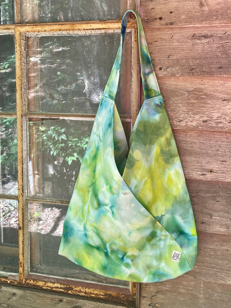 Oversized Perfect Pouch - Pine Meadow