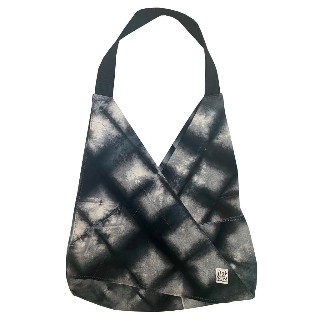 PERFECT POUCH - Black Diamond Shibori