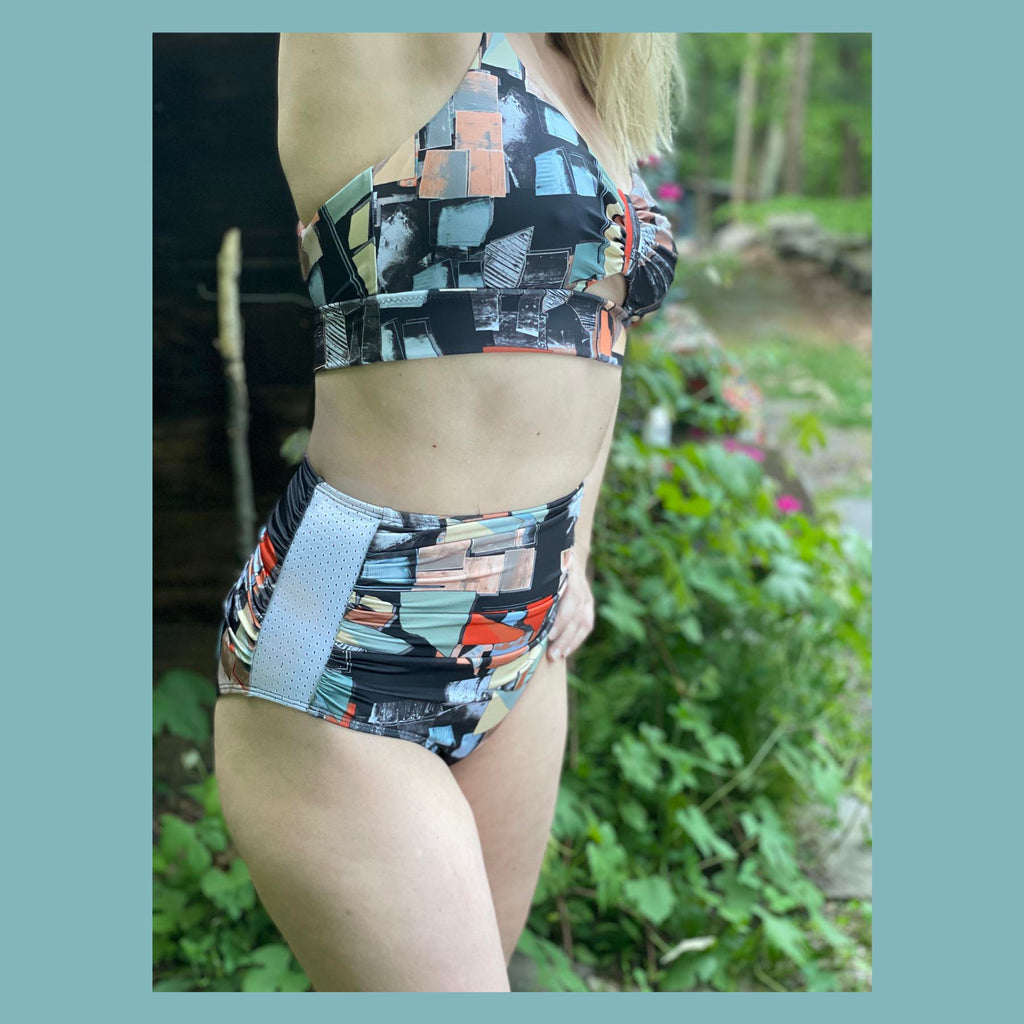 SWIM: Delia Hi-Waisted Ruched Bottoms - Paintchip Print